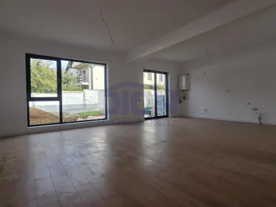 Casa individuala, incalzire in pardoseala, 320 mp - foto 4