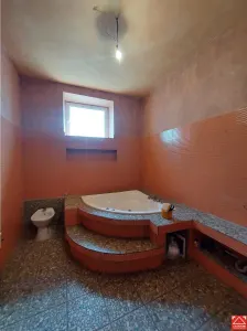 SUPER OCAZIE!!! Casa spatioasa cu teren mare, pe colt, in Periam - foto 12
