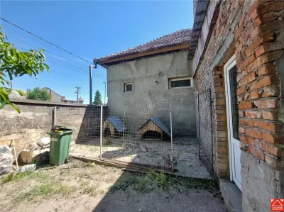 SUPER OCAZIE!!! Casa spatioasa cu teren mare, pe colt, in Periam - foto 20