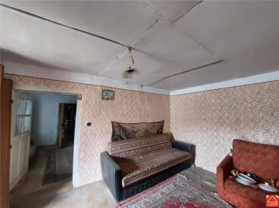 Casa veche cu teren mare in Vinga - foto 5