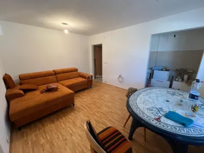 Caransebes, 3 Camere, Et.1, Renovat, Zona Nord - foto 14