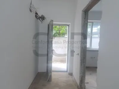 Bragadiru - Vila tip duplex, P+1E+Mansardă, formata din 4 camere, 2 bai, curte - foto 14