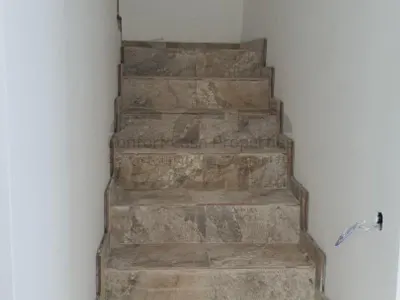 Bragadiru - Vila tip duplex, P+1E+Mansardă, formata din 4 camere, 2 bai, curte - foto 16