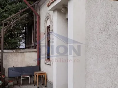 Proprietate interbelica in zona linistita, perfecta pentru investitie - Bucuresti