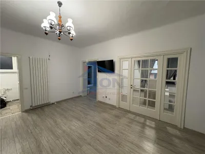 UNIVERSITATE, 3 camere, parter inalt, 61 mp, amenajat - foto 12