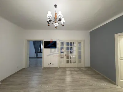 UNIVERSITATE, 3 camere, parter inalt, 61 mp, amenajat - foto 9