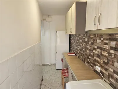 Resita, Garsoniera, Mobilata+Utilata, Calea Caransebesului - foto 17
