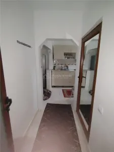 Casa 3 camere de vanzare zona Liceul Carabella - foto 4