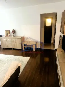 Ghencea  Bloc Reabilitat etajul 1din4 - foto 6
