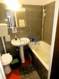 Ghencea  Bloc Reabilitat etajul 1din4 - foto 7
