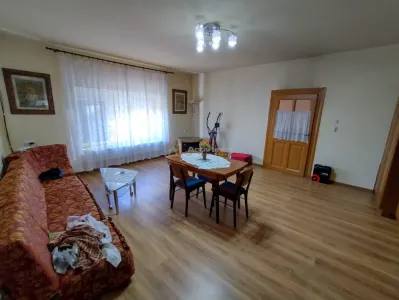 Nicolint, Casa la Cheie, 5 Camere, Mobilata Utilata, Pret FIX - foto 4