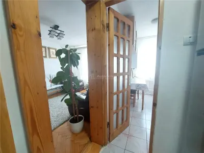 EXCLUSIVITATE, 4 camere, 60 mp, etaj 3, str.REPUBLICII zona CFR - foto 12