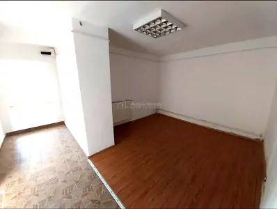 Spatiu comercial de imchiriat Avrig vis a vis de Lidl - foto 4