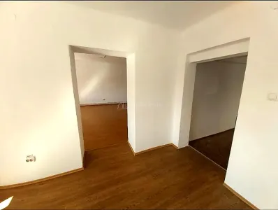 Spatiu comercial de imchiriat Avrig vis a vis de Lidl - foto 5
