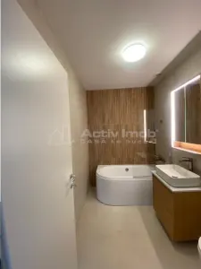 3 camere Damaroaia lux prima inchiriere - foto 12