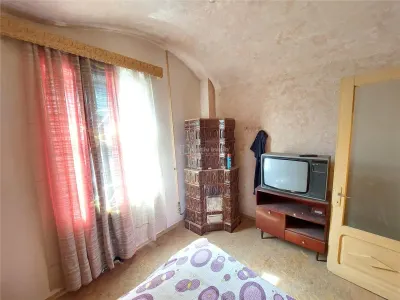 2 camere in cladire P+1,etaj 1, 60 MP,  beci subsol, Ultracentral - foto 8