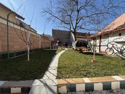 Casa central singur in curte  - 150 mp util - 411 mp curte - foto 11