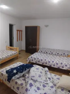 Casa -Cristian Brasov - cazare muncitori - foto 4