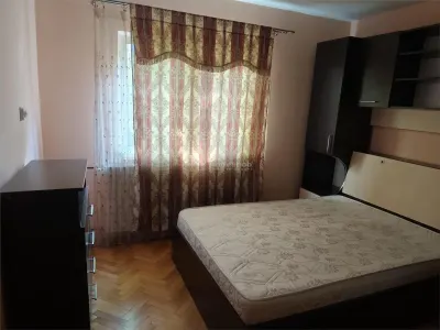 Inchiriere Apartament 2 Camere-Etaj 2 Gorjului - foto 2