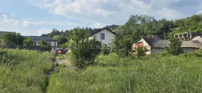 Teren 800 mp intravilan de vanzare Valea Voievozilor - foto 6