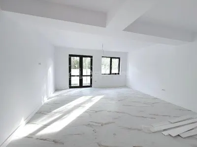 Vanzare -  Casa  - Vila - Prelungirea Ghencea - Dantelei -- 195000E tva inclus -  Comision 0! - foto 6