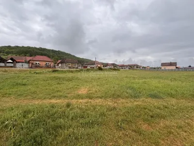 Teren intravilan 2145 mp  Hidiselul de Jos - foto 8