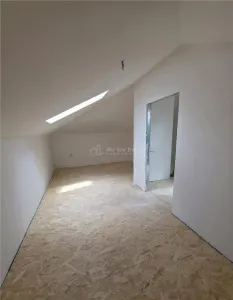 Casa individuala - Tunari - P + M - 5 camere - 2 bai - 165mp - 350mp teren - foto 9