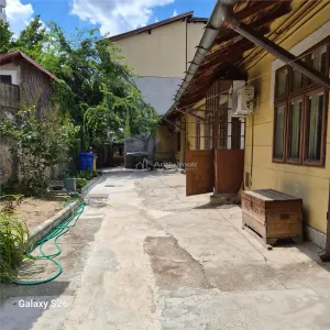 apartament 3 camere la curte, pivnita, centrala, Armeneasca- Mosilor - foto 13