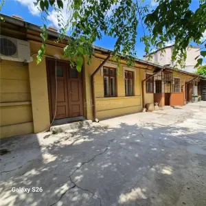 apartament 3 camere la curte, pivnita, centrala, Armeneasca- Mosilor - foto 14