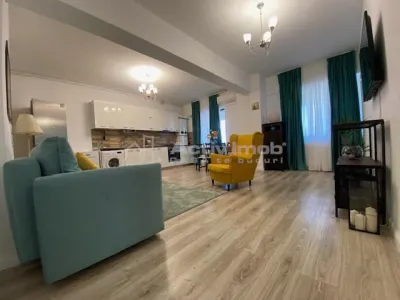 3 camere cartier Damaroaia, spatios COMISION 0 la vanzare - foto 2