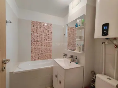 2 camere - decomandat - Str Trestiana - Tineretului - 3 min de Metrou si Parc - foto 7