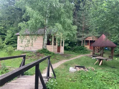 Pensiune - Restaurant - Cabanute - Lac pescuit - foto 2