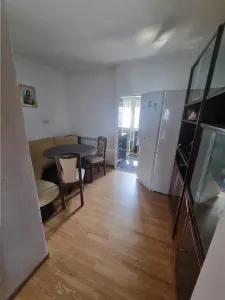 Apartament 3 cam decomandat , doua bai-doua balcoane zona 800  1Mai - foto 4