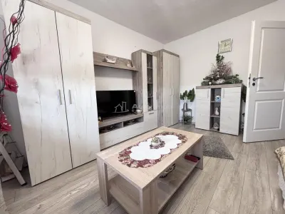 Casa  in Miarlau - teren 747 mp - foto 2