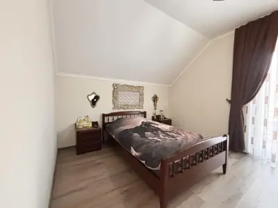 Casa cocheta de vanzare in Sanmartin – confort - stil si relaxare intr-un singur loc - foto 10