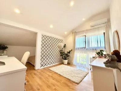 Casa individuala - Odaile Otopeni - 8 camere - 4 bai - 474mp - 903mp teren - foto 11