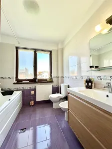 Casa individuala - Odaile Otopeni - 8 camere - 4 bai - 474mp - 903mp teren - foto 15