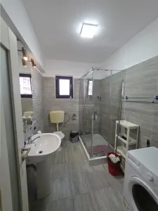 2 camere - Dobroesti - 60mp - loc parcare - etaj 1 - complet mobilat - foto 7