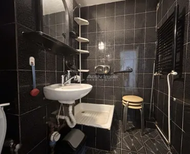 Apartament luminos cu priveliste frumoasa - 4 camere - Onisifor Ghibu - foto 12