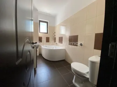 Garsoniera Sisesti spatioasa, renovata, complet utilata - foto 7