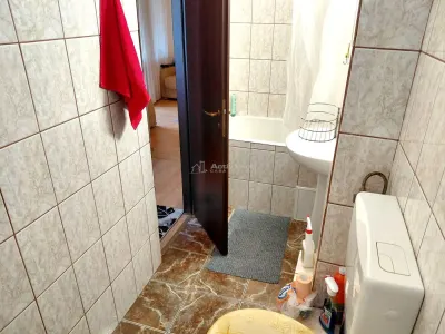 Apartament 2 Camere etaj 2 George Cosbuc langa Scoala 11 - foto 10