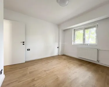 Apartament Decomandat - Renovat - Iosia-Calea Aradului - foto 12