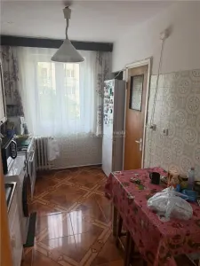 Titan-Ozana-Giurgeni, 2/4 ,decomandat,liber,bloc reabilitat termic - foto 7