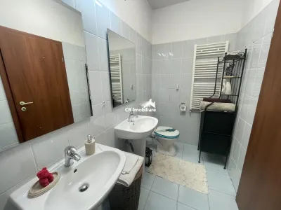 Apartament de 3 camere centrala bloc loc parcare subteran boxa - foto 4