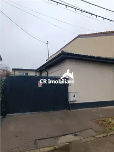 Casa renovata la cheie Eroii Revolutiei - foto 3