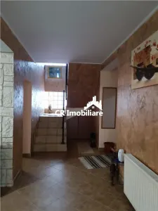 Cas Vila Azuga stare foarte buna zona linistita la cheie - foto 3