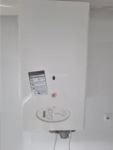 Apartament 5 camere  cu scara interioara tip  penthouse -doua etaje - foto 5