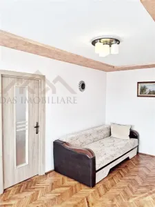 Apartament 2 camere, etaj 3, Aleea Neptun spre bld. Bucuresti - Baia Mare