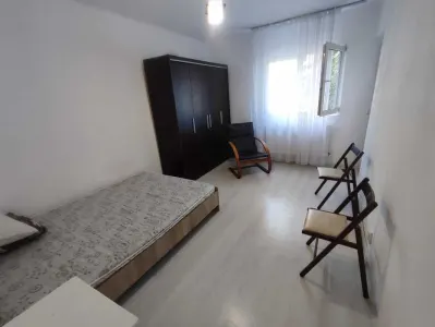 Garsonieră de închiriat â€“ 30 mp, decomandată, Tudor Vladimirescu - foto 2