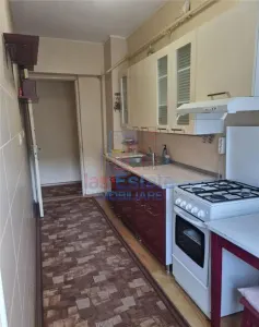 Apartament 3 camere zona Podul de Fier - foto 12
